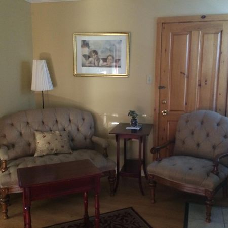 Restaurant Auberge Chez Girard Сен-Агата-дес-Монтс Екстериор снимка
